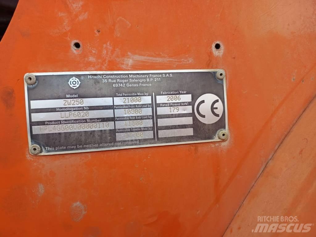 Hitachi ZW 250 Tekerlekli yükleyiciler