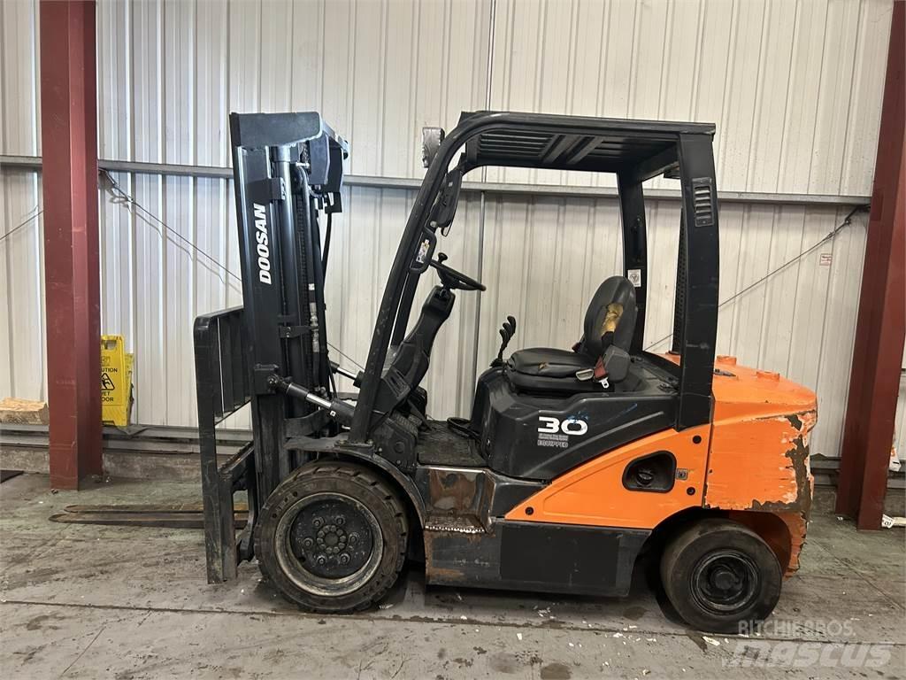 Doosan D30S-5 Dizel forkliftler