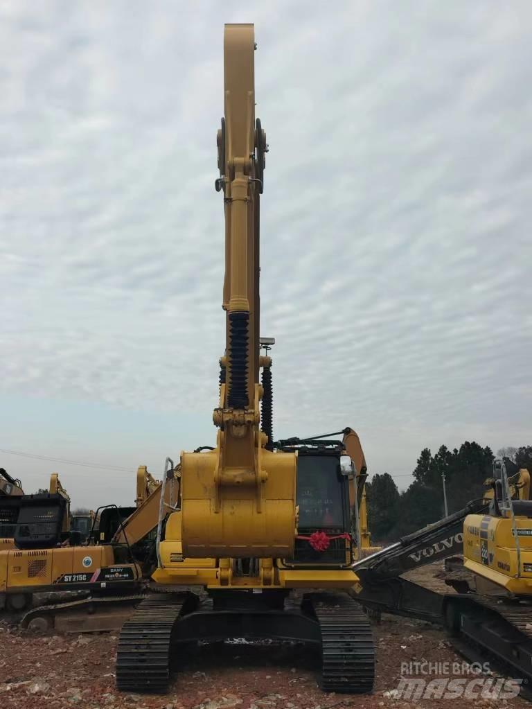 Komatsu PC 200-8 Paletli ekskavatörler