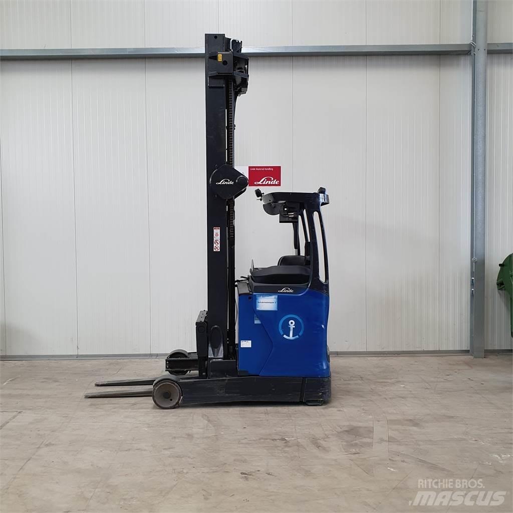 Linde R16HD Reach truck - depo içi istif araçları