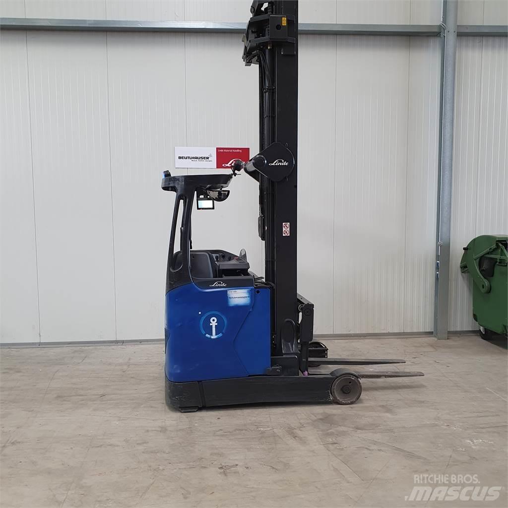 Linde R16HD Reach truck - depo içi istif araçları