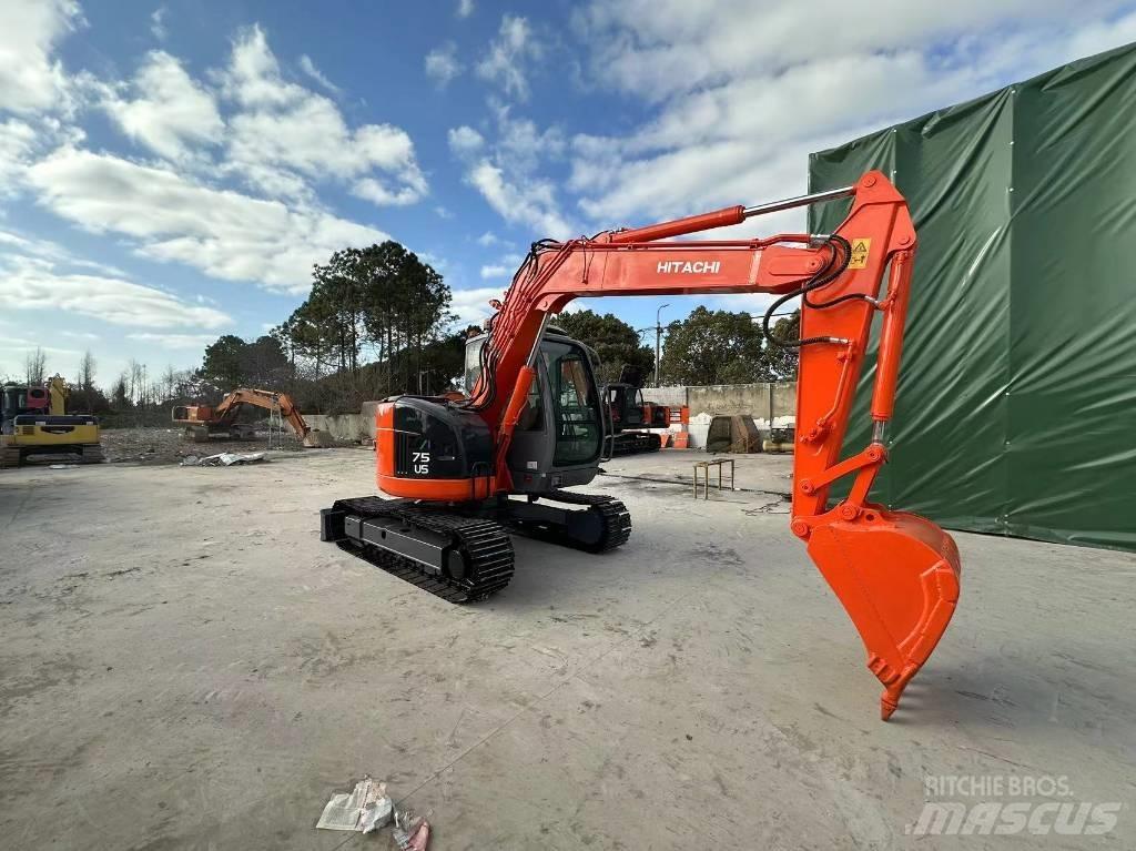 Hitachi ZX75US Mini ekskavatörler, 7 tona dek