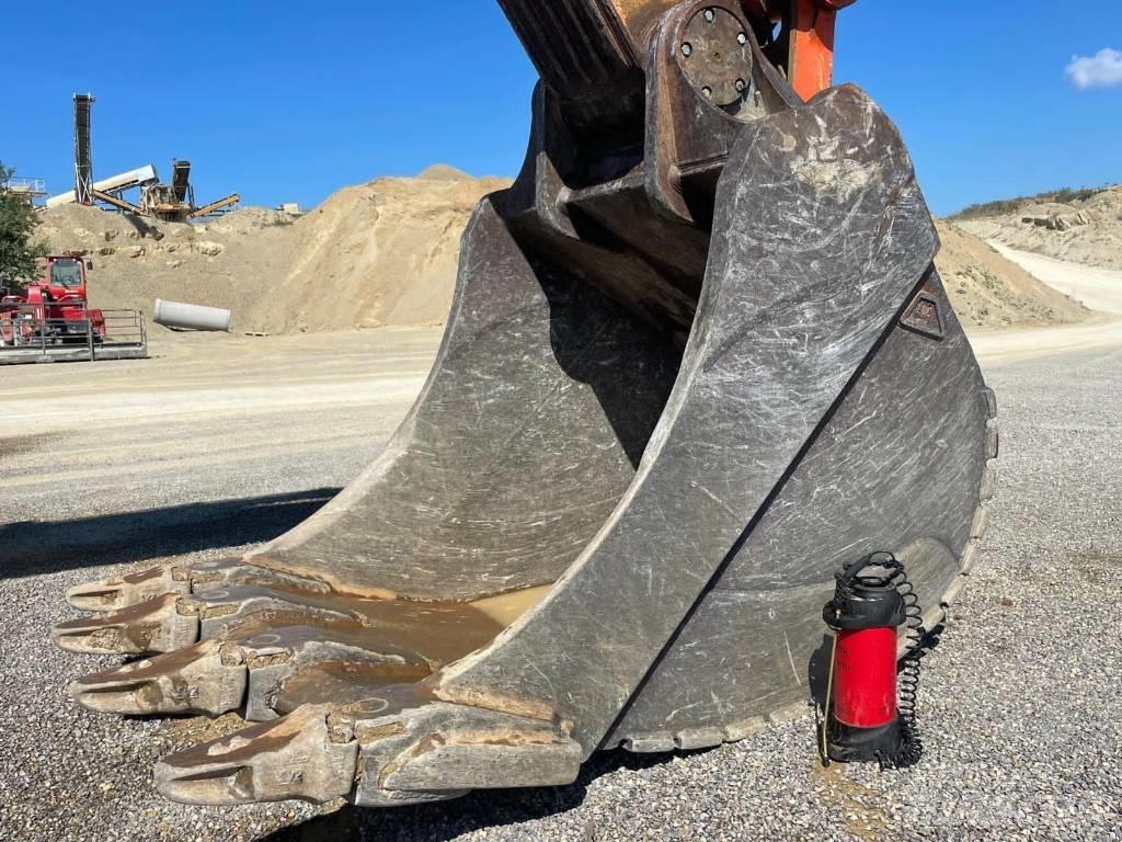 Hitachi EX 1200-6 Paletli ekskavatörler