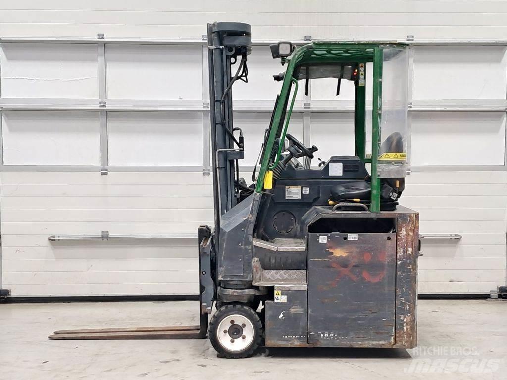 Combilift C3000CBE Sideloader - dört yönlü forkliftler