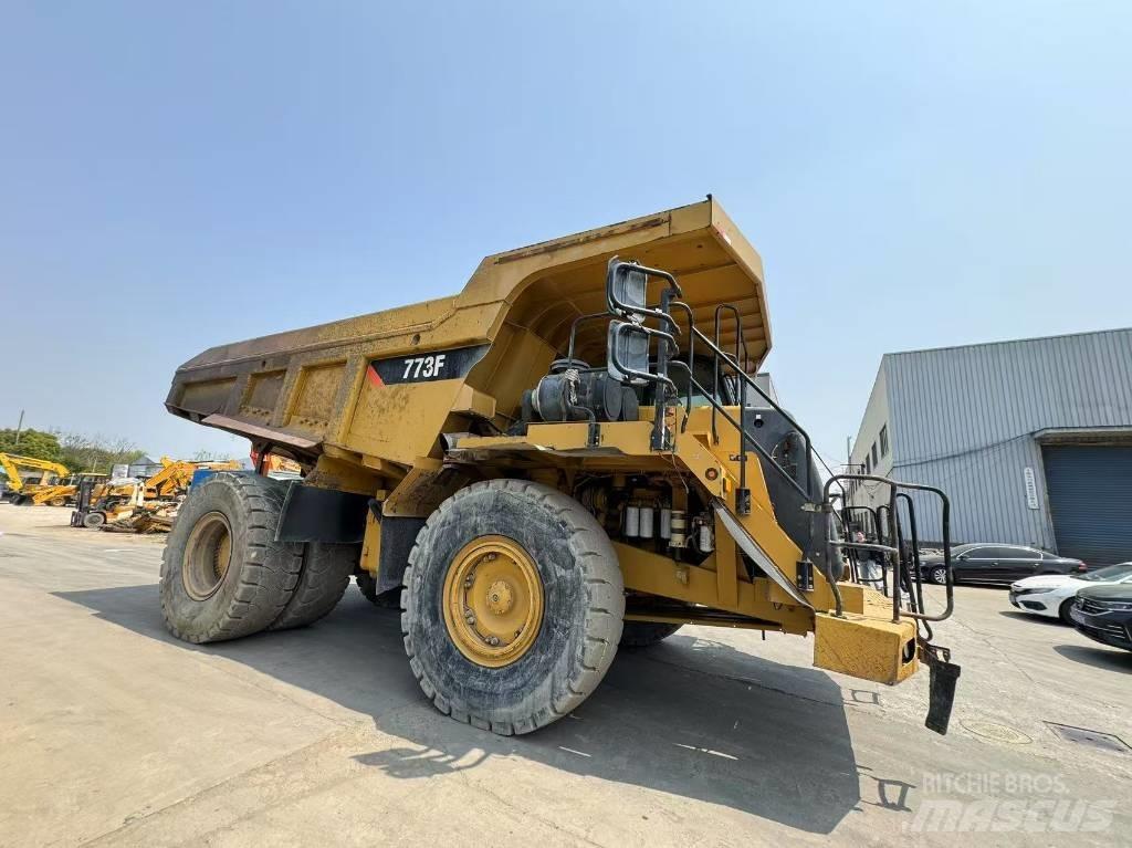 CAT 773 F Belden kirma kaya kamyonu