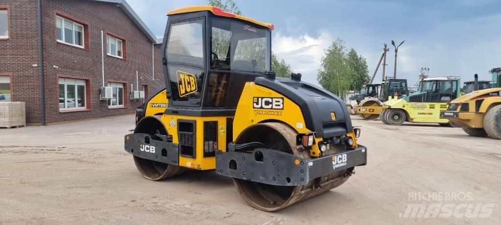 JCB VMT 860 Çift tamburlu silindirler