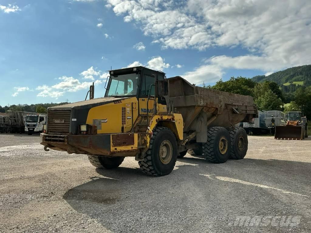 Komatsu HM 300-2 Belden kirma kaya kamyonu