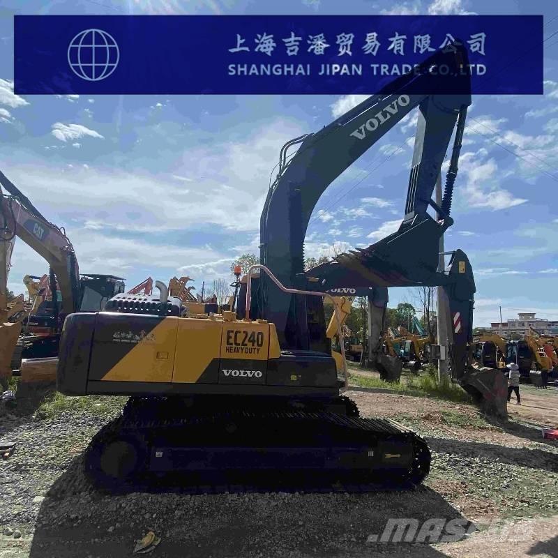 Volvo EC 240 D Paletli ekskavatörler