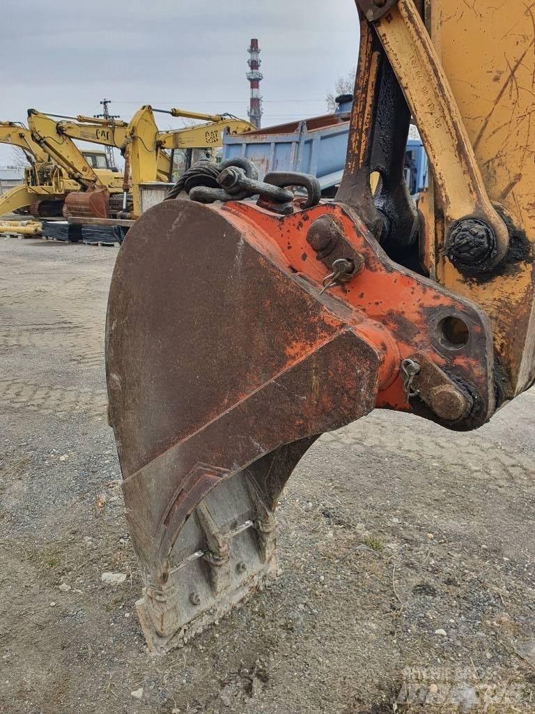 CASE 888 P Lastik tekerli ekskavatörler