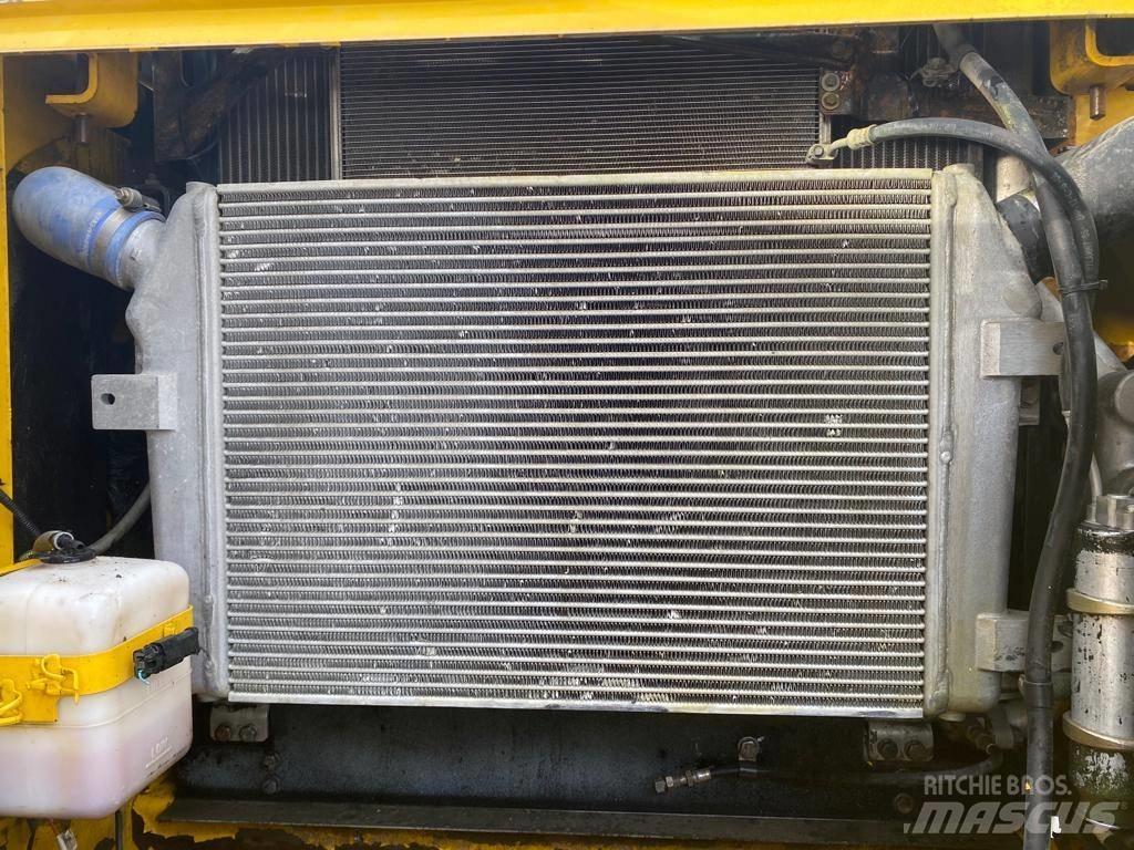 Komatsu PC340-7 Paletli ekskavatörler