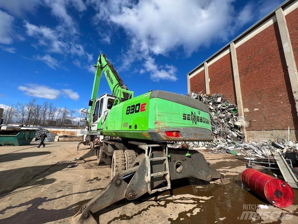 Sennebogen 830 Atık taşıma araçları