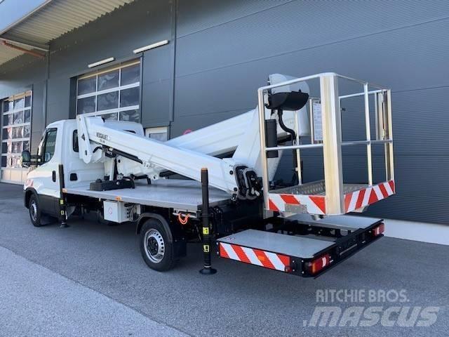 VERSALIFT VTX-240.3 Araç üstü platformlar