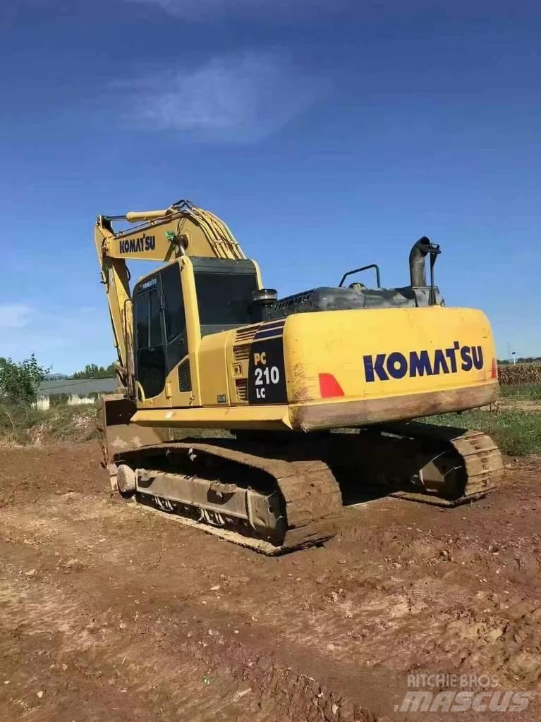 Komatsu PC 210 Paletli ekskavatörler