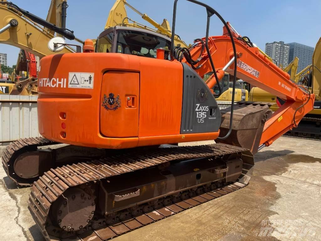 Hitachi ZX 135 Paletli ekskavatörler