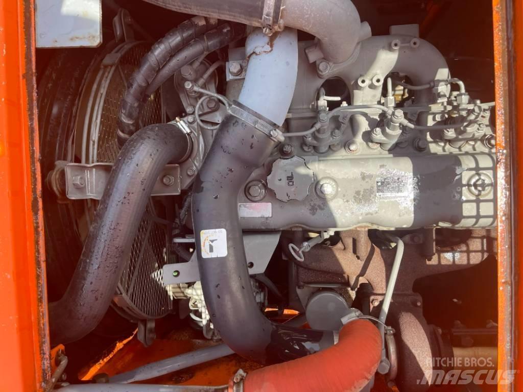 Hitachi ZX 135 Paletli ekskavatörler