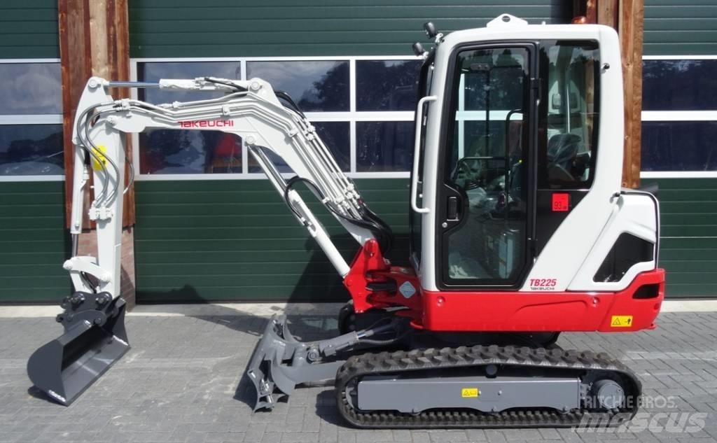 Takeuchi TB 225 Mini ekskavatörler, 7 tona dek