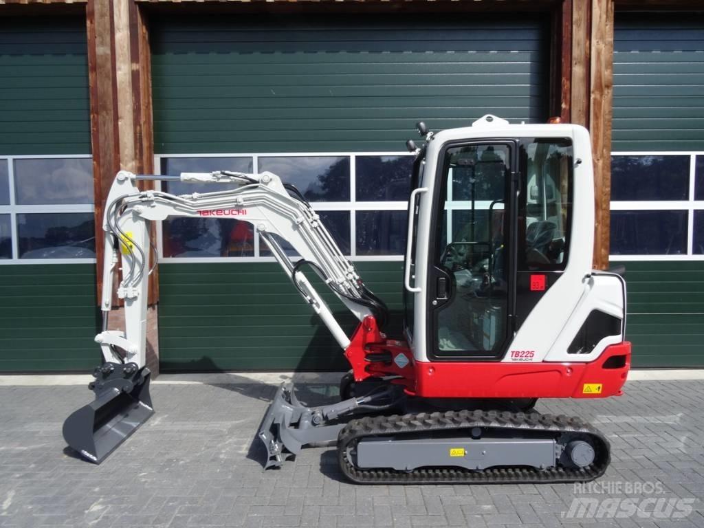 Takeuchi TB 225 Mini ekskavatörler, 7 tona dek