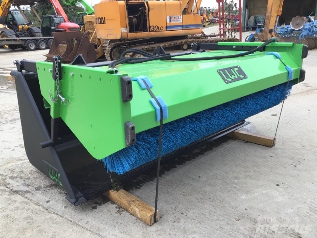 LWC SWEEPER Cadde süpürücüler