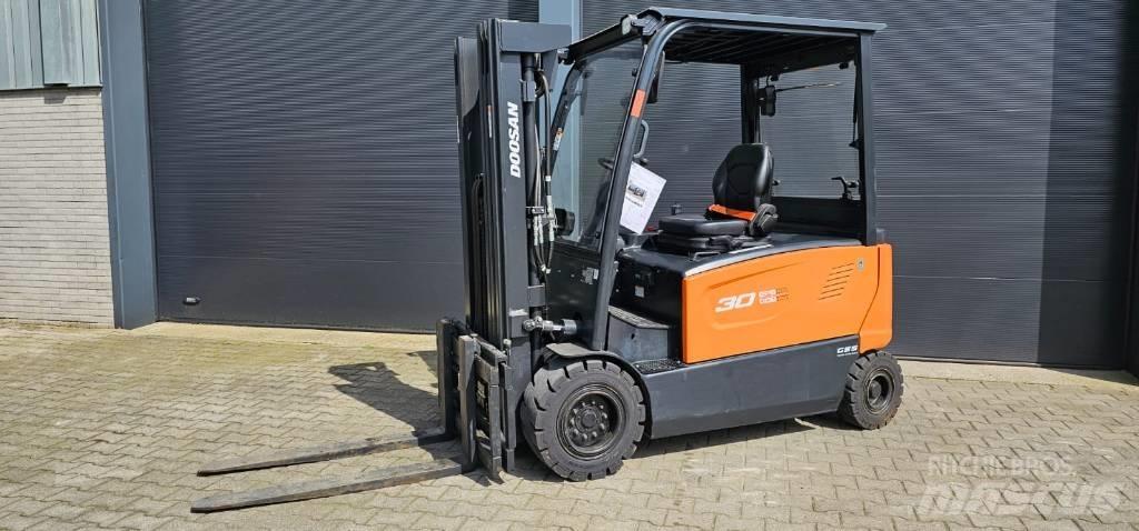 Doosan B 30 X-7 Elektrikli forkliftler