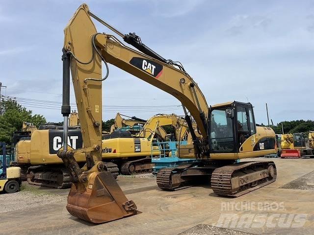 CAT 320D-E Paletli ekskavatörler