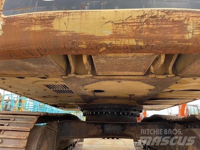 CAT 320D-E Paletli ekskavatörler