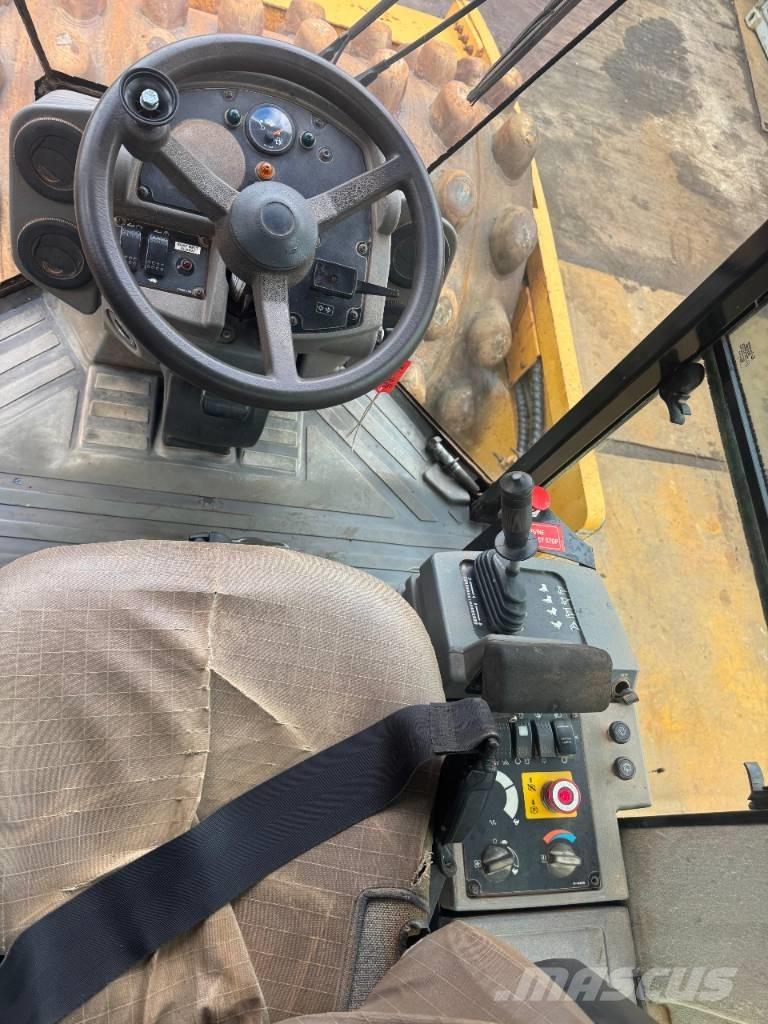 CAT CP 76 Tek tamburlu silindirler