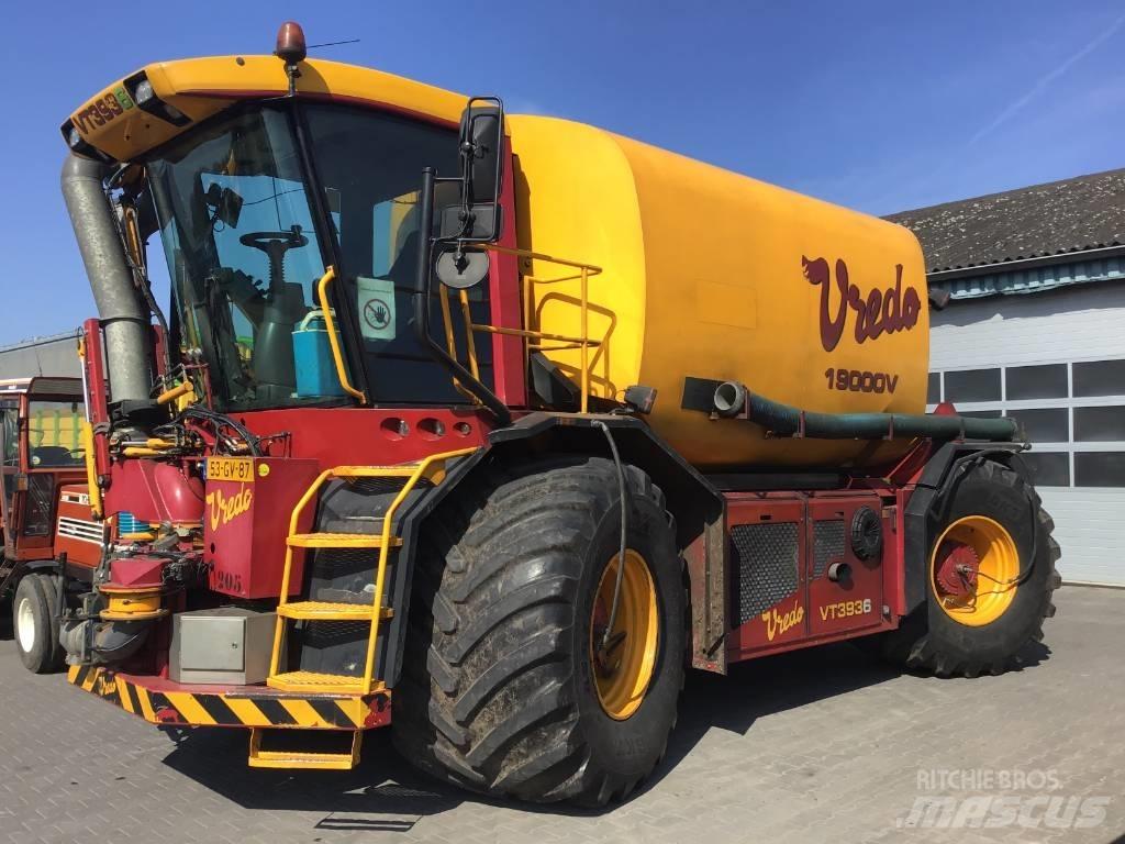 Vredo VT3936 Sivi gübre ve ilaç tankerleri