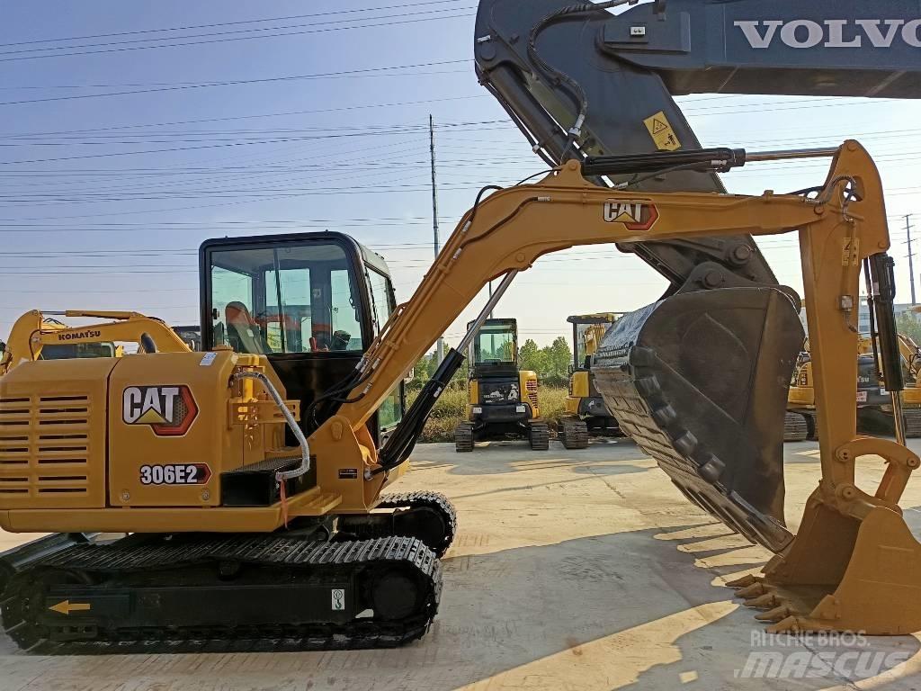CAT 306 E2 Paletli ekskavatörler