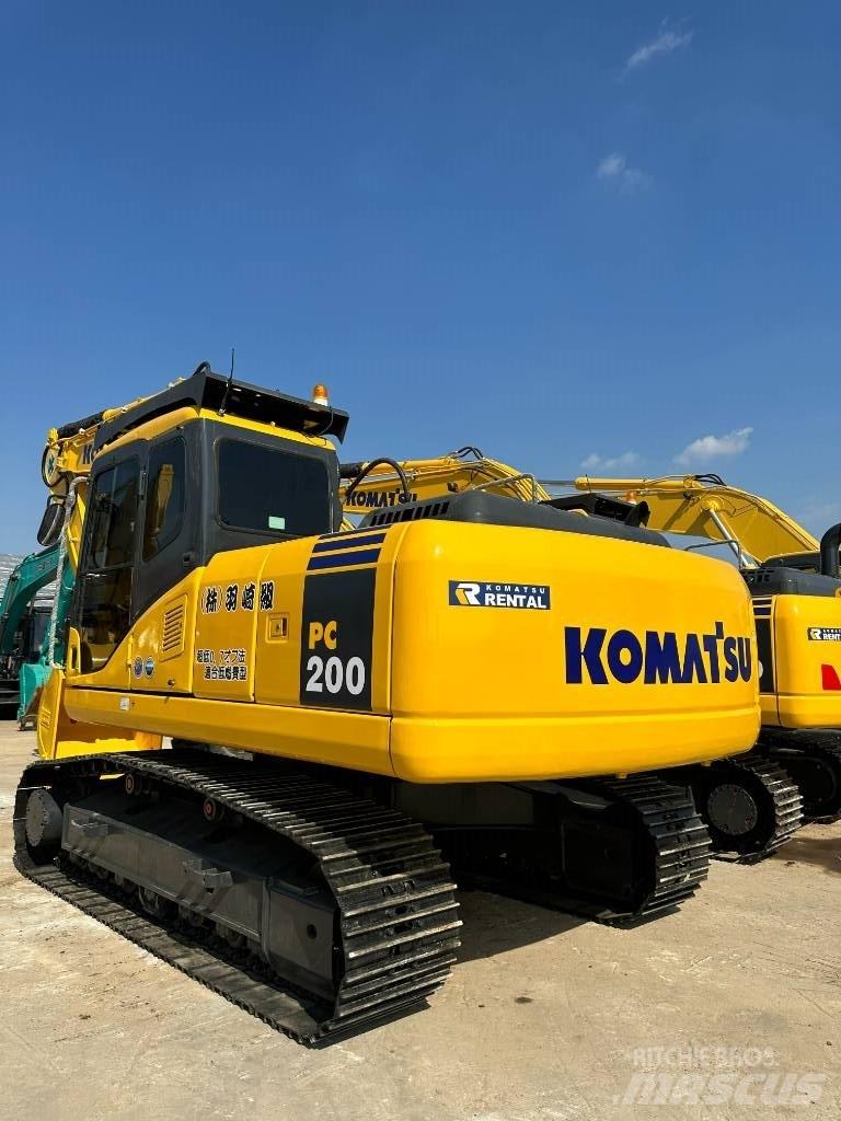Komatsu PC200-7 Paletli ekskavatörler
