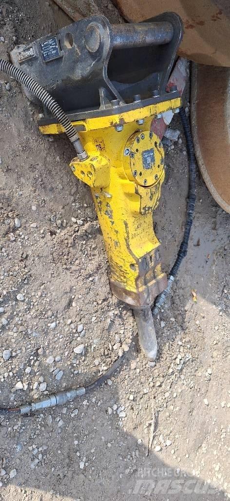 Epiroc SB 302 Hidrolik kırıcılar