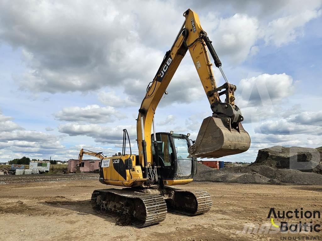 JCB JS 145 Paletli ekskavatörler