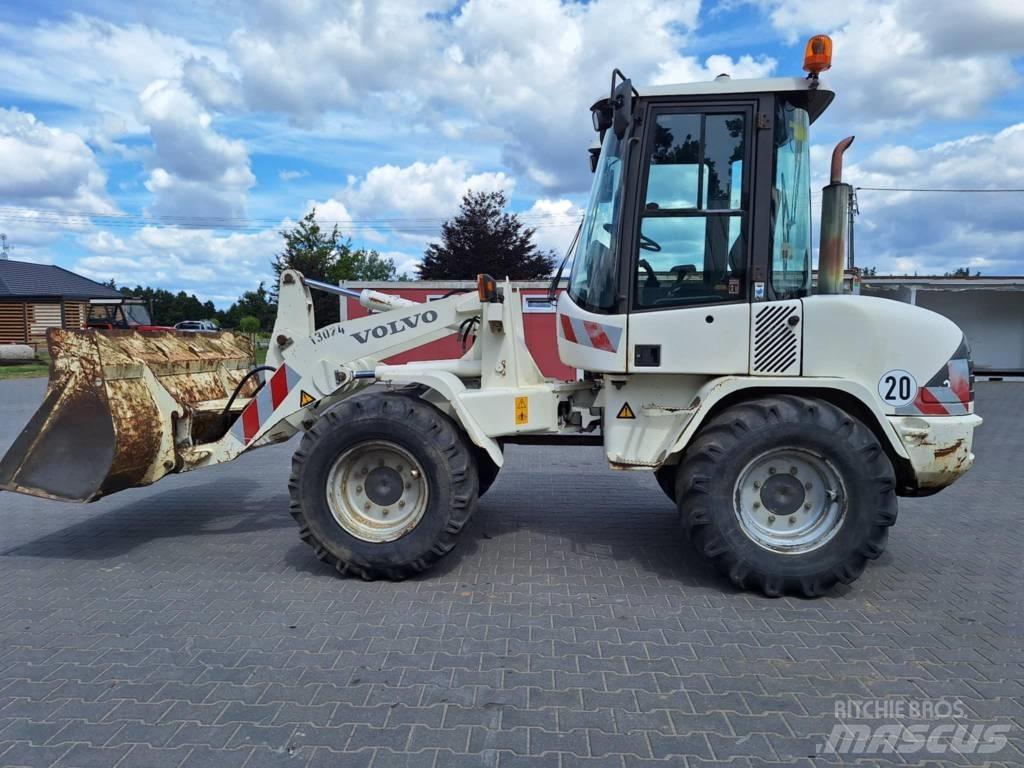 Volvo L 30 B Tekerlekli yükleyiciler