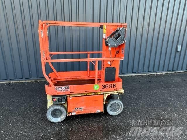 JLG 1230 ES Personel Platformları ve Cephe Asansörleri