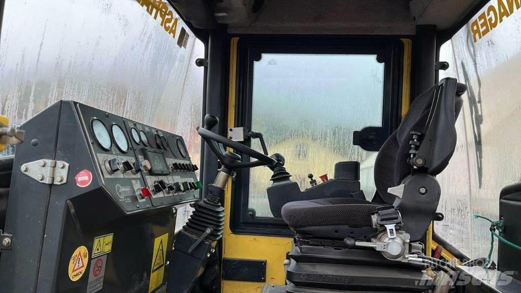 Bomag BW174 AD Çift tamburlu silindirler