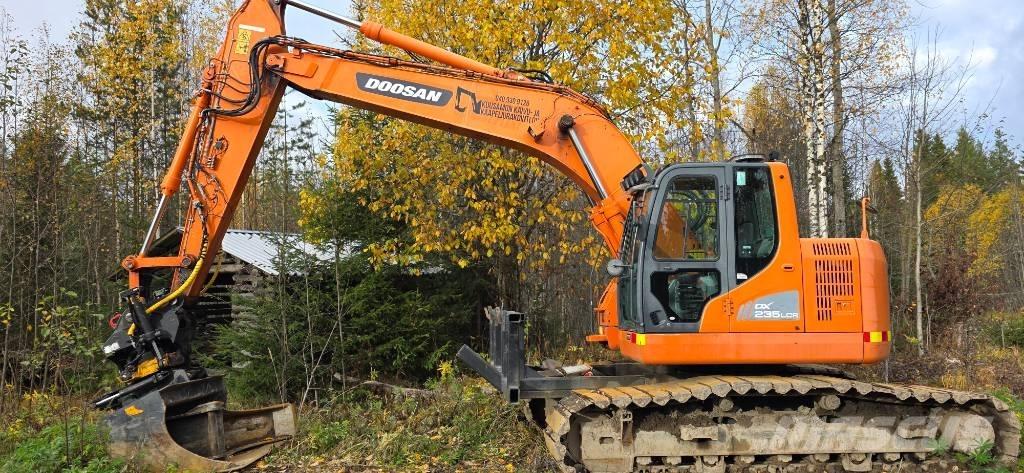 Doosan DX 235 LCR Paletli ekskavatörler