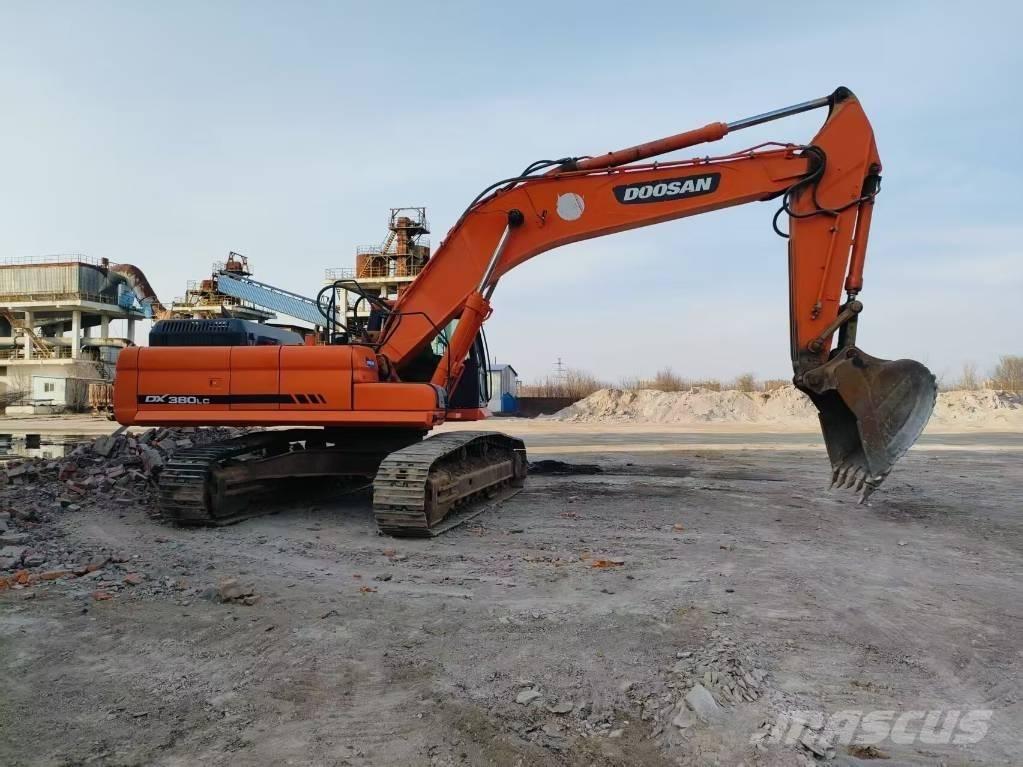 Doosan DX 380 LC Paletli ekskavatörler