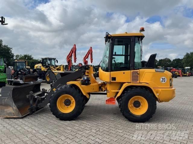 Volvo L 30 G Tekerlekli yükleyiciler