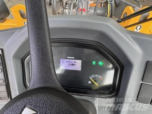 Volvo L 30 G Tekerlekli yükleyiciler