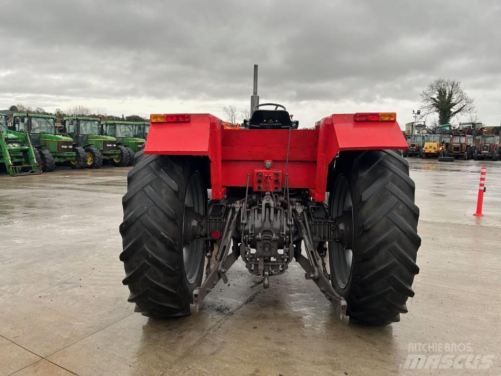Massey Ferguson 698 Traktörler