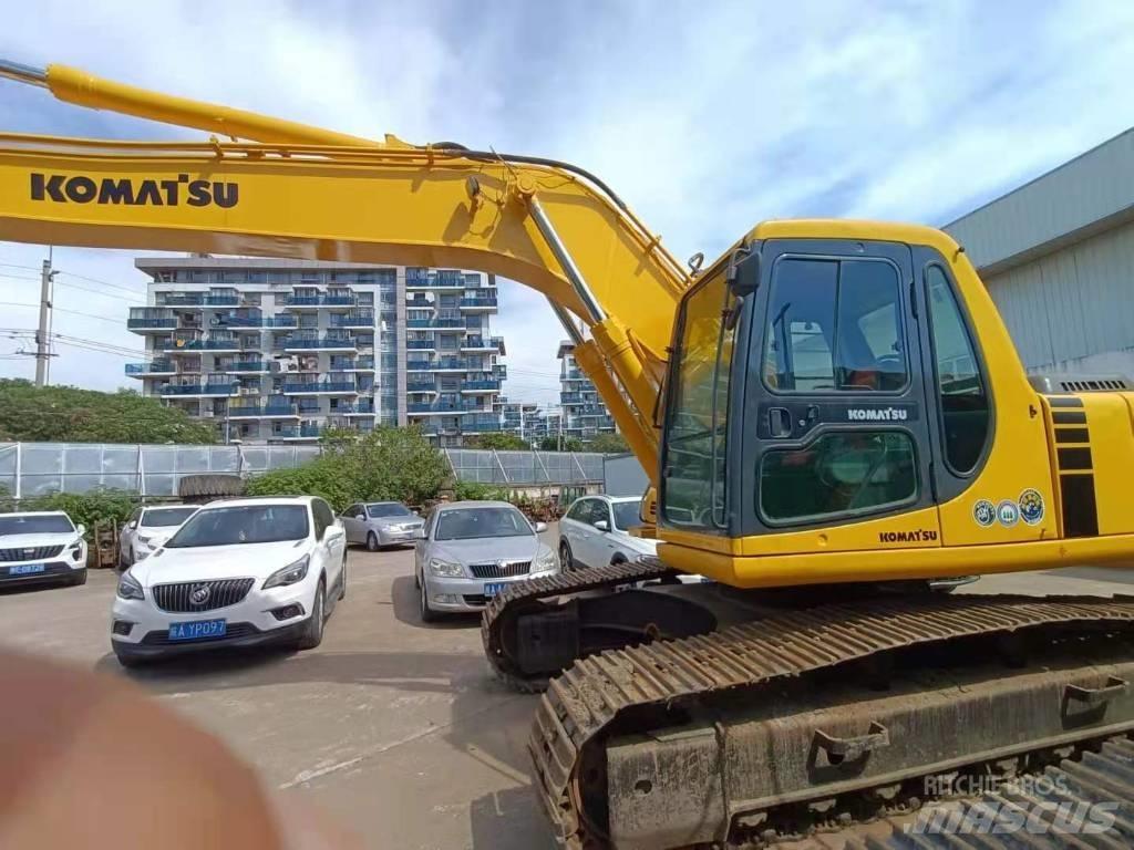 Komatsu PC 220-6 Paletli ekskavatörler