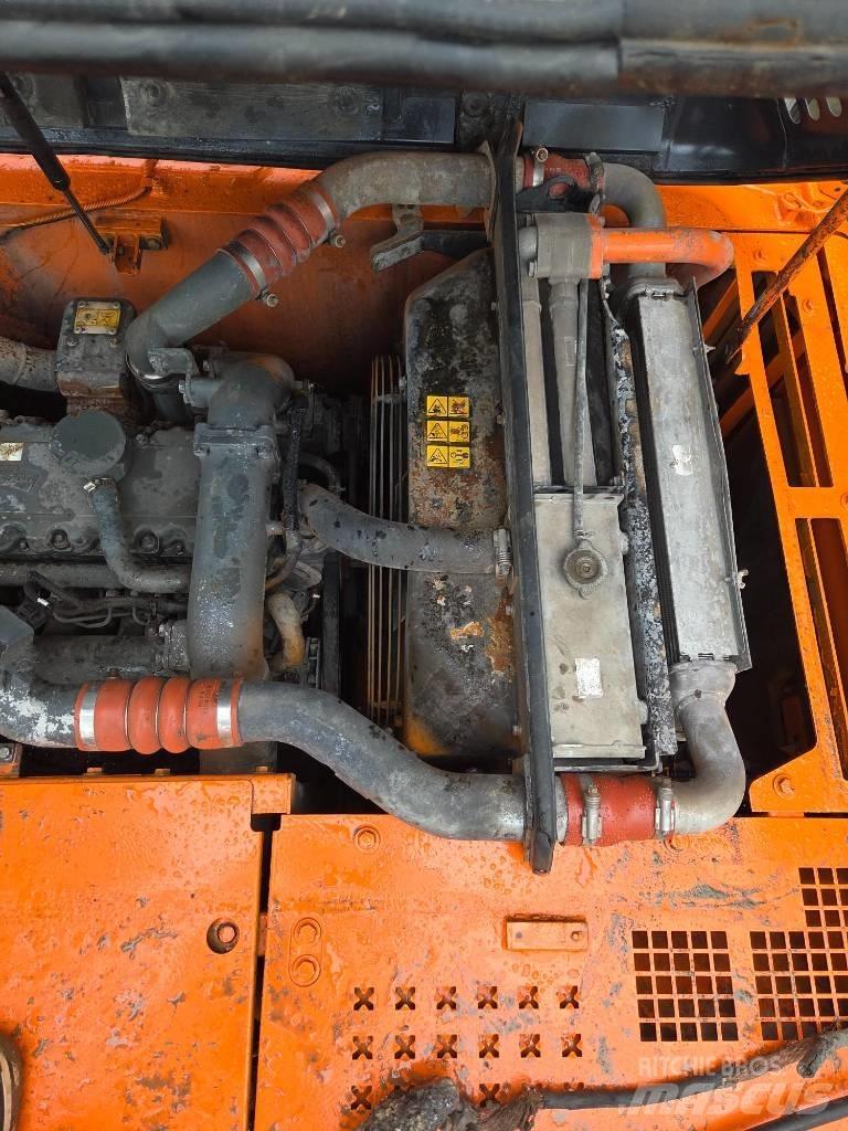 Doosan DX 210 W Lastik tekerli ekskavatörler