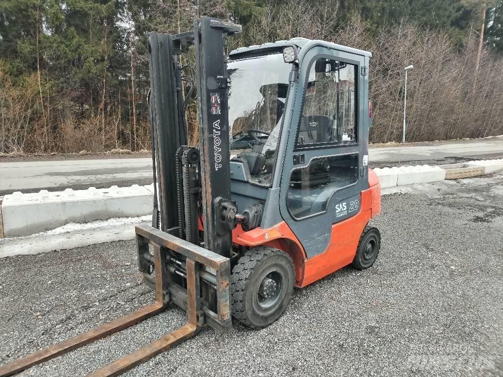 Toyota 7FGF20 LPG'li forkliftler