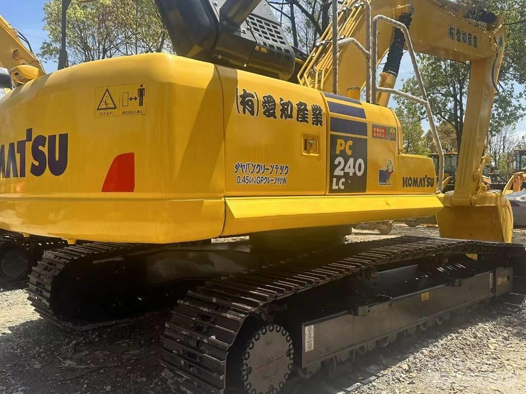Komatsu PC 240 LC-8 Paletli ekskavatörler