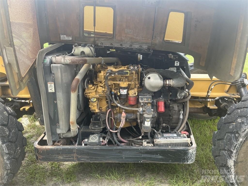 CAT TL 642 C Teleskopik yükleyiciler