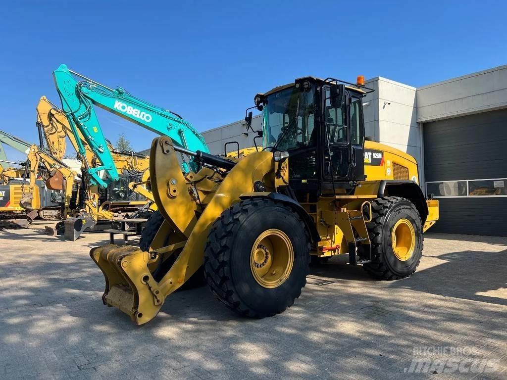 CAT 926M Tekerlekli yükleyiciler