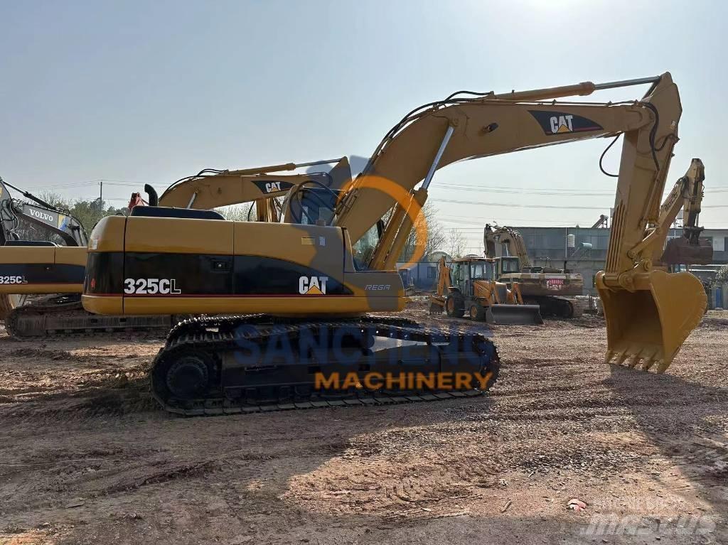CAT 325 CL Paletli ekskavatörler