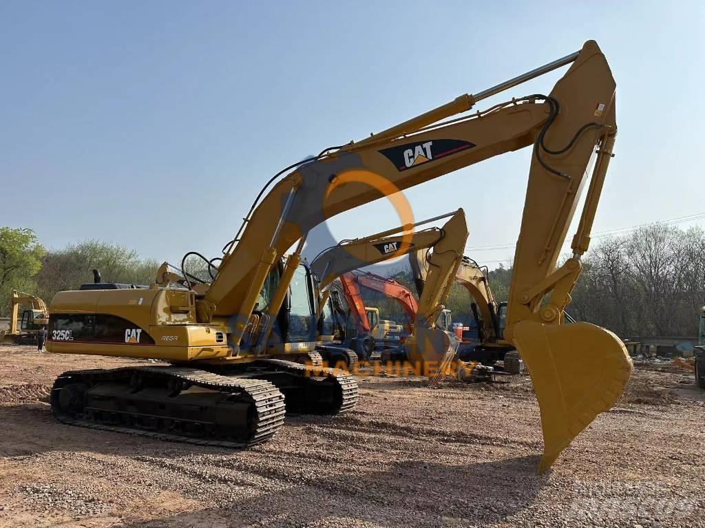 CAT 325 CL Paletli ekskavatörler