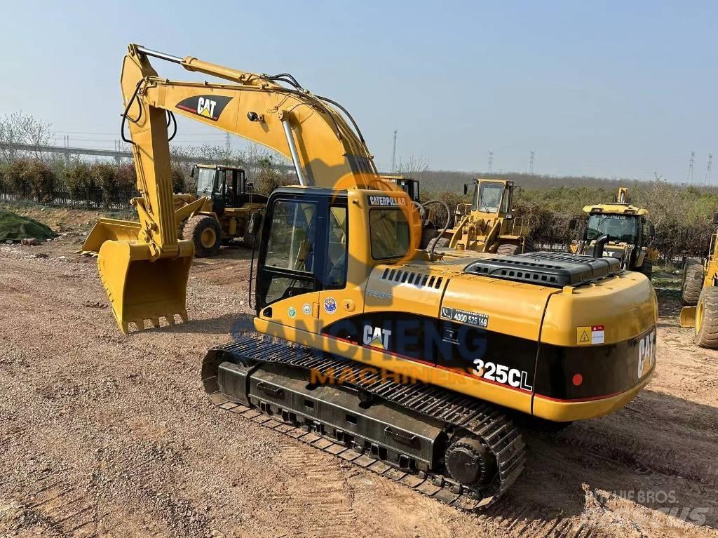 CAT 325 CL Paletli ekskavatörler