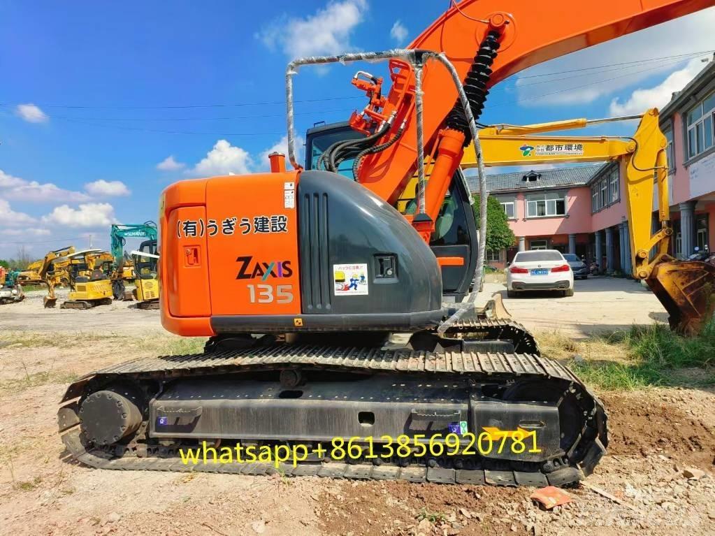 Hitachi ZX 135 US Paletli ekskavatörler