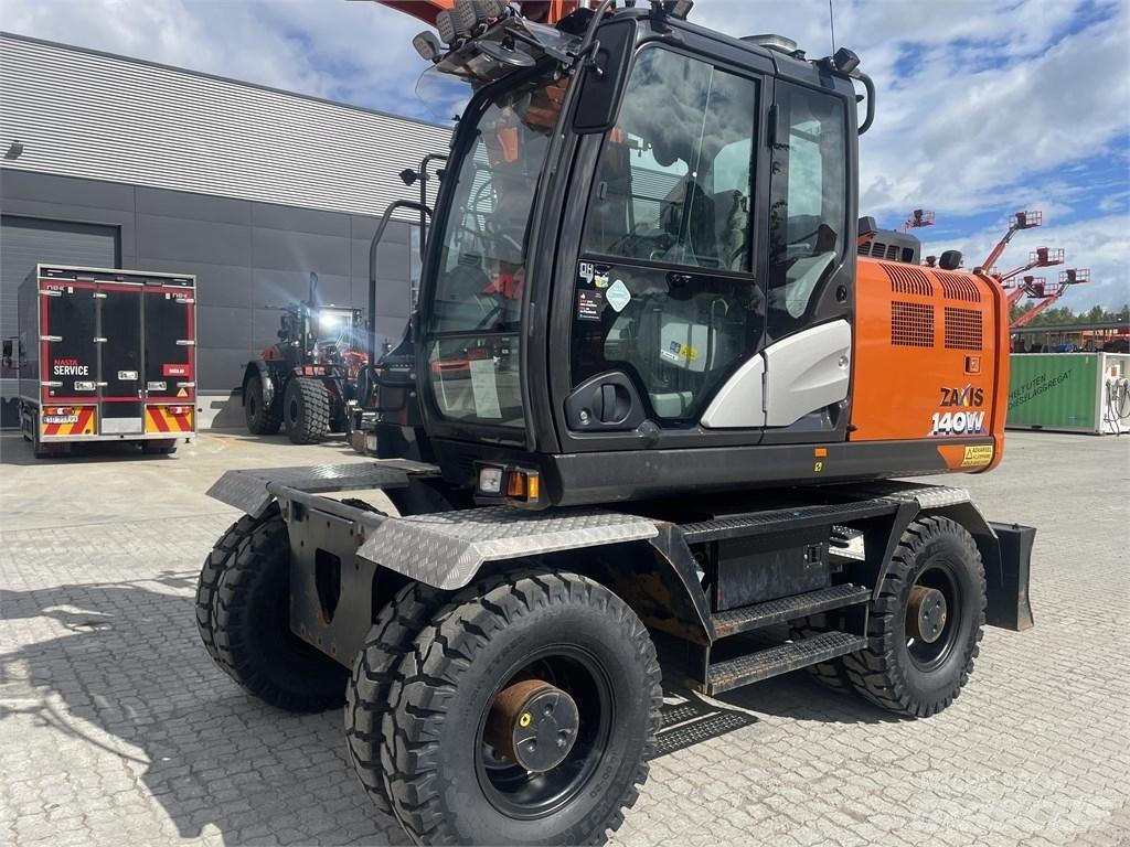 Hitachi ZX 140 W-6 Lastik tekerli ekskavatörler
